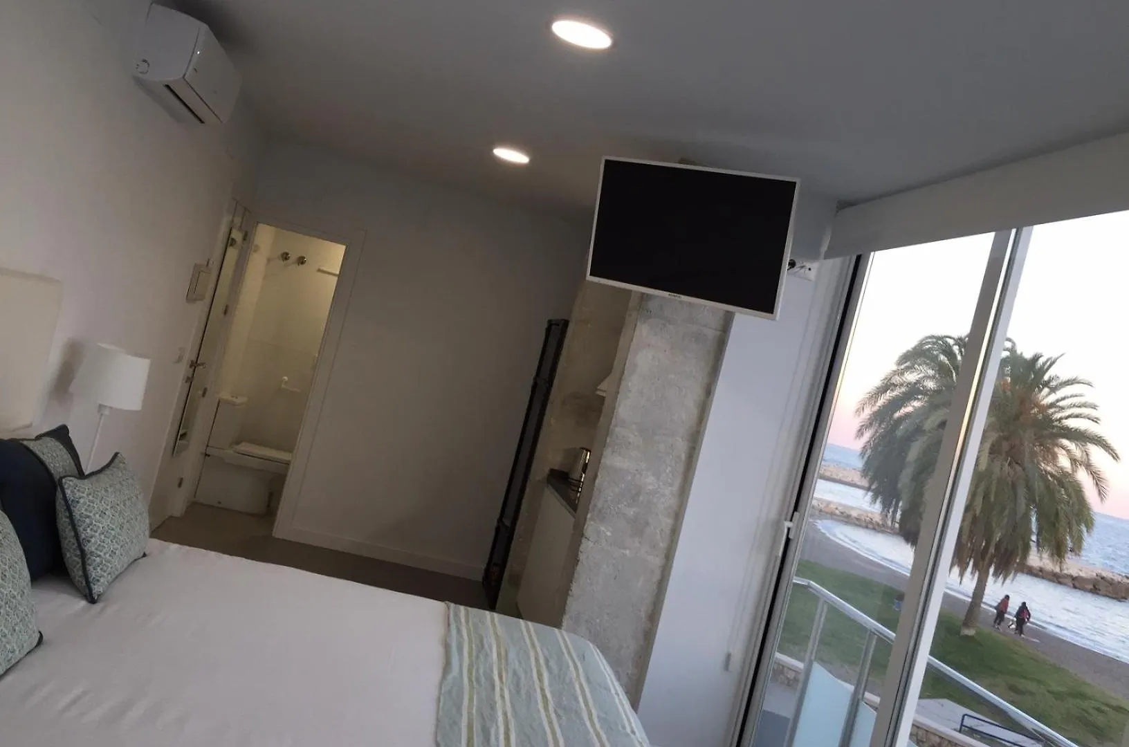 Apartments-Oilan11 - Estudios En Primera Linea De Playa Pedregalejo Μάλαγα